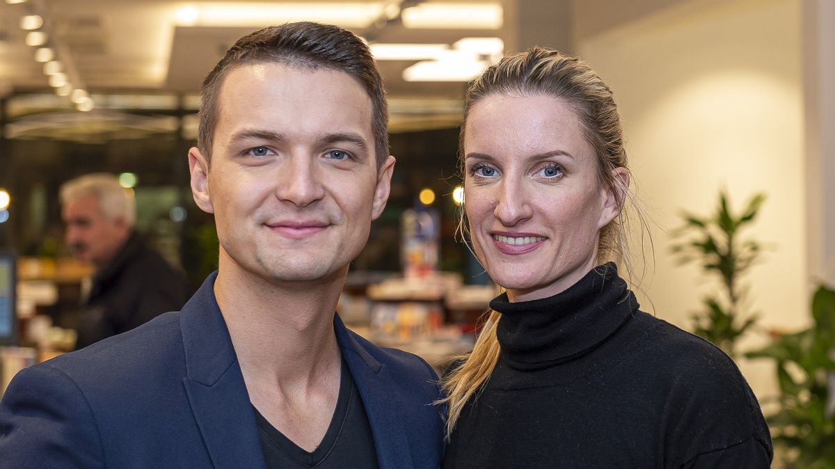 A je to venku! Adela Vinczeová s manželem odhalili jméno adoptované holčičky. Je velmi zajímavé