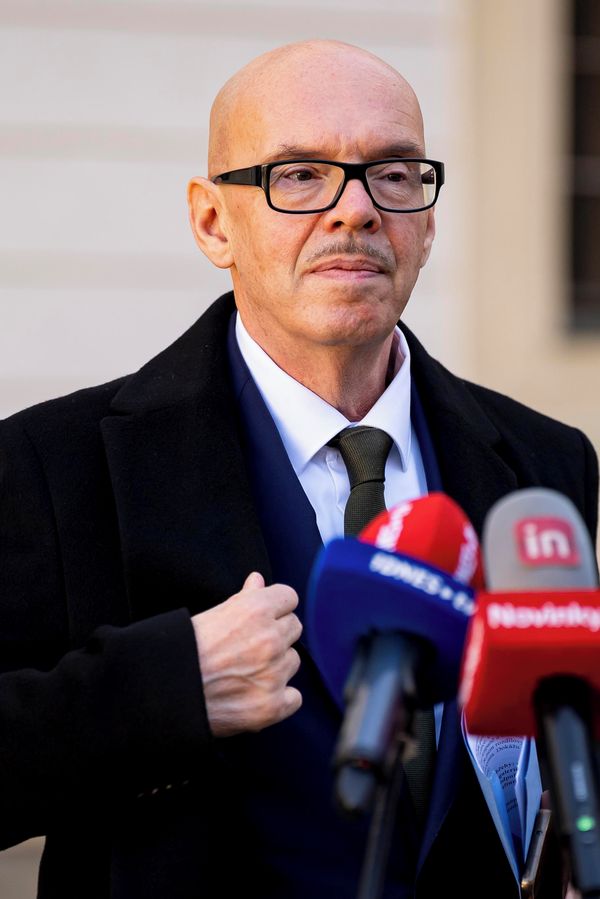 Ministr Klempíř baží po moci, chtěl by kontrolovat dotace na kulturu: Zástupci divadel zuří, tohle vzkázali - fotka 1/1