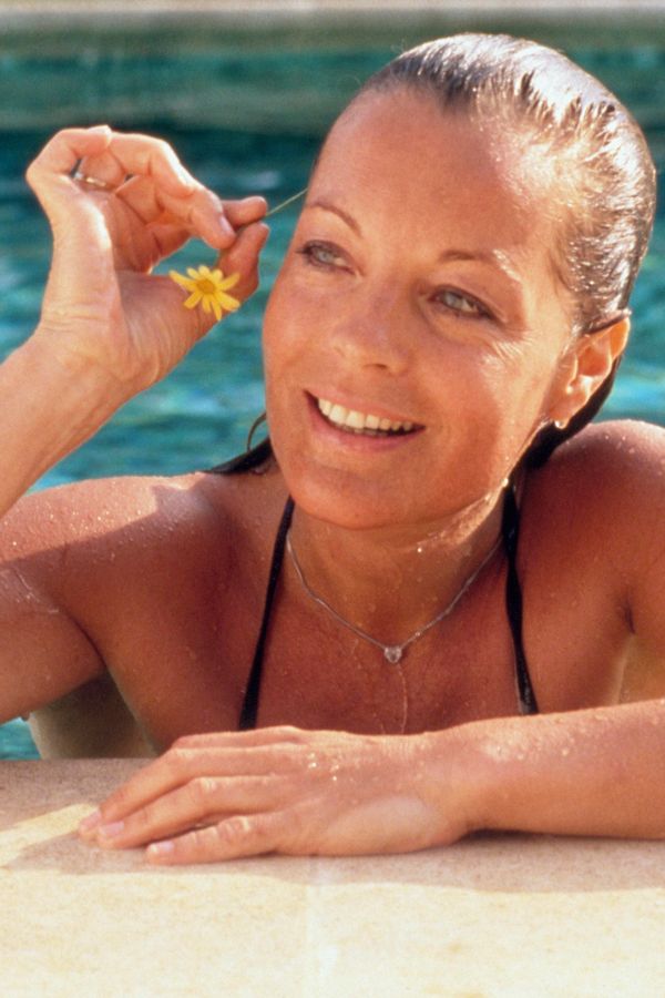 Její tvář kdysi zbožňoval celý svět: Křehkou herečku krutě opustil Delon, syna jí sebrala zubatá - fotka 1/1