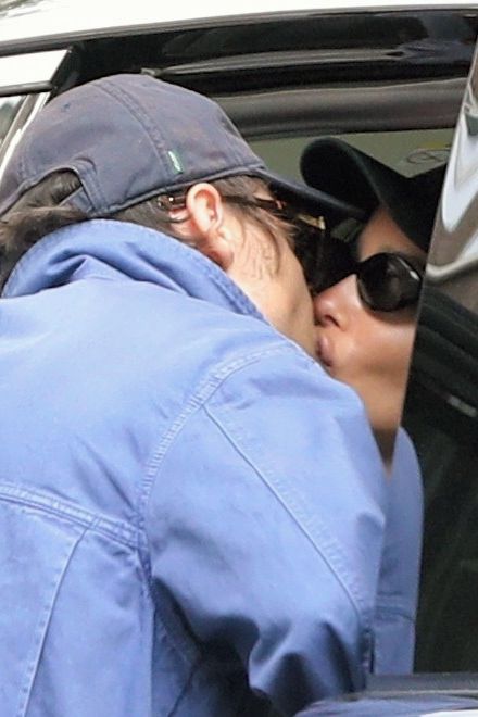 Šeptanda o zásnubách jednoho z nejsledovanějších párů současnosti sílí: Harry by pro Zoe skočil z útesu! - fotka 1/1