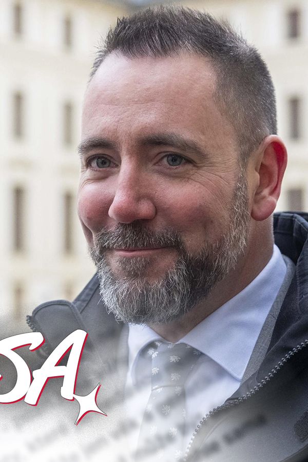 Glosa: Na občany bič. A na politiky? Za nepřiznaný barák směšná pokuta! - fotka 1/1