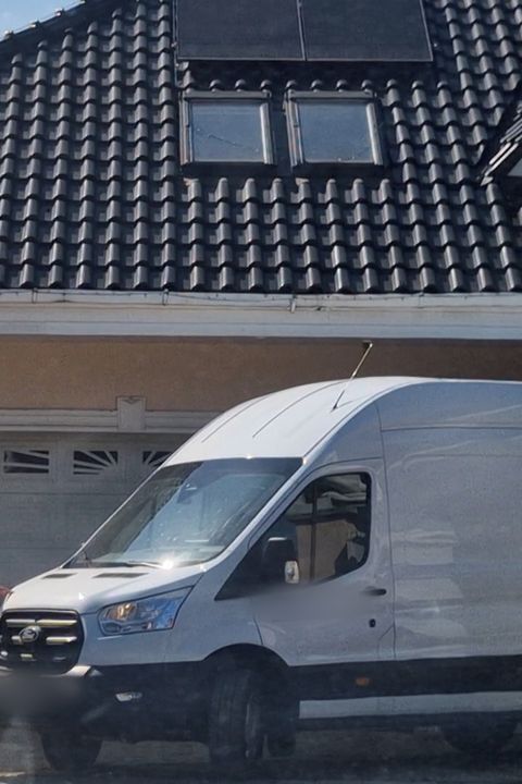 VIDEO: Karlos se sluní ve Špindlu, Lela už po rozchodu balí věci: Stěhování z Vémolandu začalo, první dodávka odjela