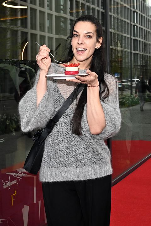 Moderátorka s jazykem předvedla cvik, který vám udrží ksicht! Budete překvapeni, co vám zastaví stáří