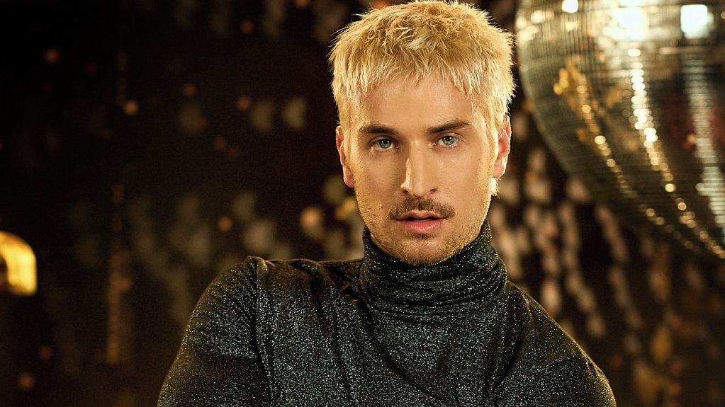 Tenhle charismatický fešák je nová krev letošní StarDance: Nadchl i Daniela Krejčíka!