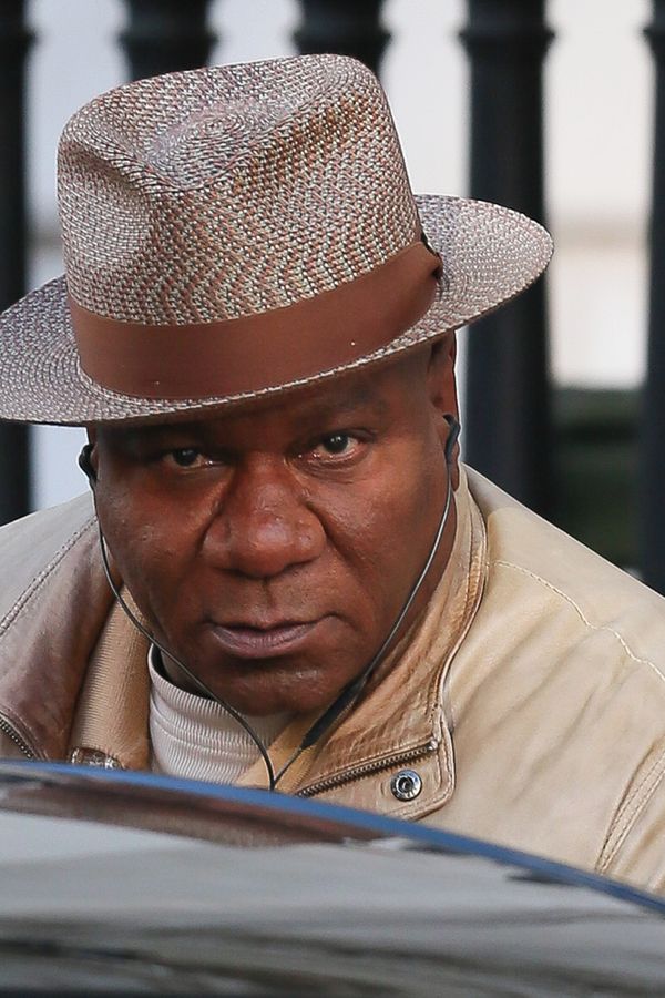 Legendární herec z Pulp Fiction a Mission: Impossible zkolaboval v restauraci v Los Angeles - fotka 1/1