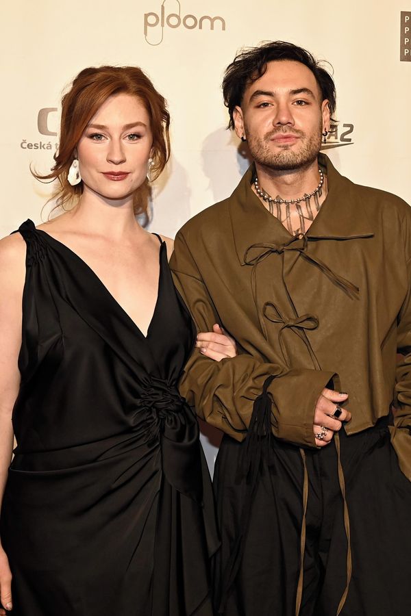 Velké odtajnění lásky ze Survivoru na Andělech! Renne Dang a herečka Natálie Halouzková poprvé ve společnosti jako pár - fotka 1/1