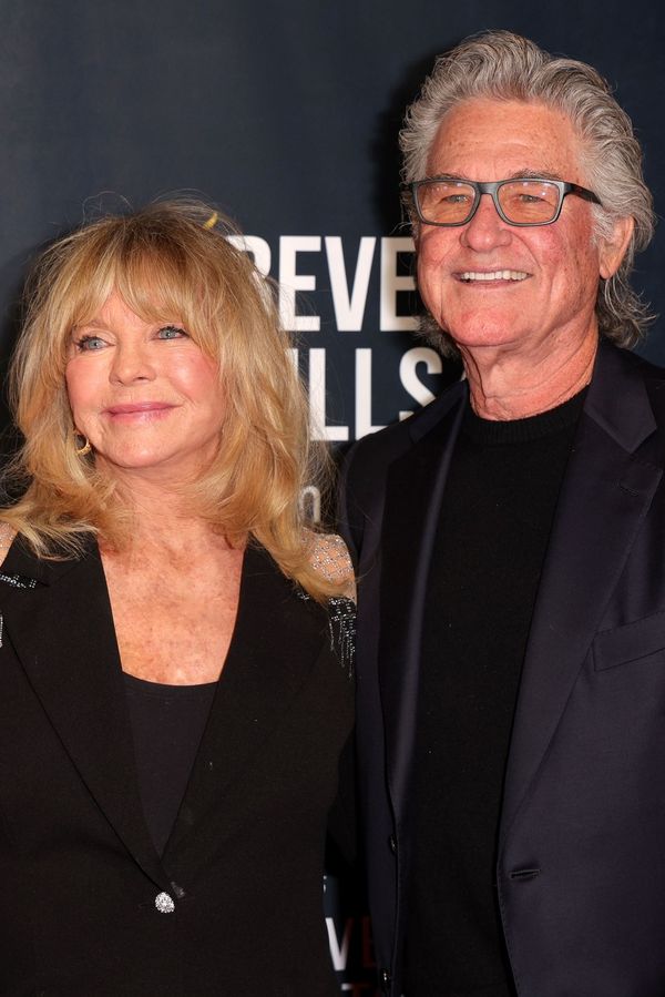 Rozkošný pár! Herečku Goldie Hawn přišel na akci podpořit Kurt Russell. Jsou spolu už přes 40 let - fotka 1/1