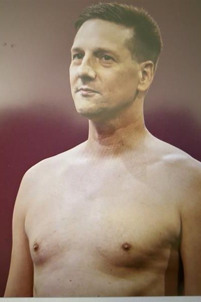 Žhavá gay epizoda pikantní seznamky: Urostlí kluci, dlouhé předkožky a nahý Honza, který hledá kluka na obnažené výlety - fotka 1/1