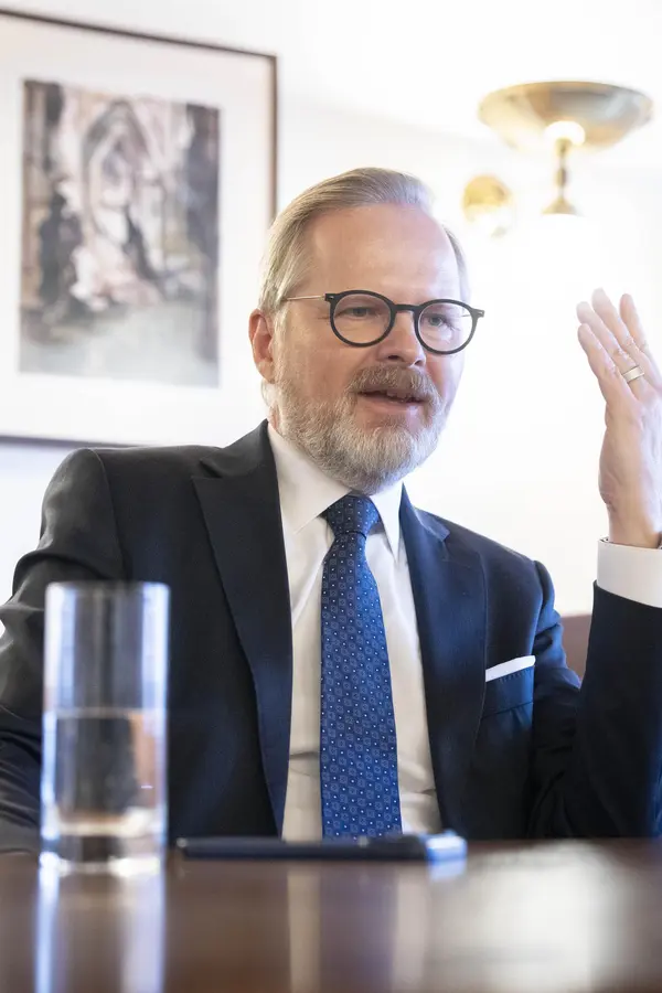 Petr Fiala zaryl do premiéra sakra drsně: Vzal si na paškál lhůty u lékařů. Tohle se „babiškám“ líbit nebude - fotka 1/1