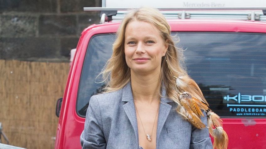 Ezo žínka Helena Houdová prošla výraznou proměnou: Ve hře je nová láska, ale i blyštivé šutry nebo „jen“ filtry