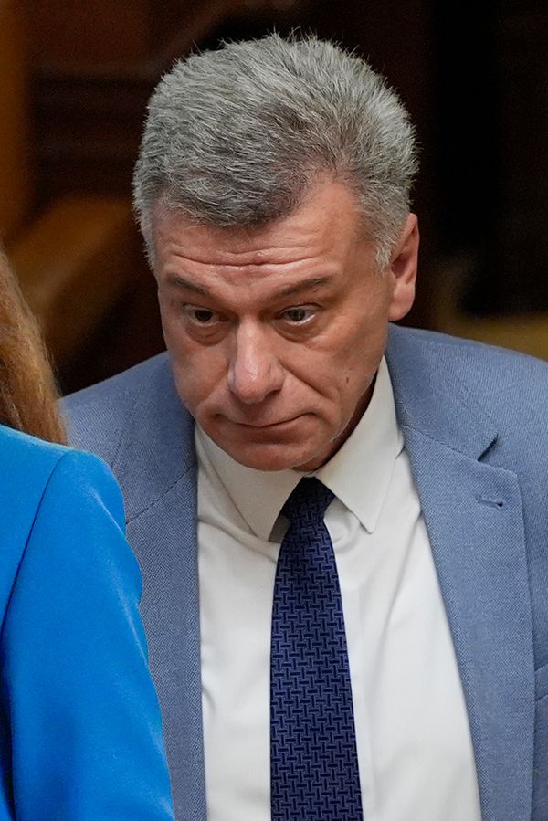 Ostrá hádka exministrů: Dál střílíš slepými, vypálila Decroix na Blažka. Dona Pabla si podal i senátor Šlachta  - fotka 1/1