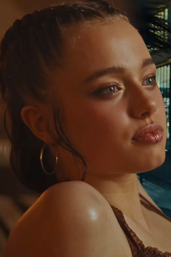 Nádherná Shiloh Jolie rozvlnila tělo v klipu: Lidé se přou, zda je podobnější Angelině, nebo Bradovi - fotka 1/1