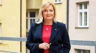Dluženka von de bankrot. Alena Schillerová předvedla ještě větší bizár než kostým hranolky. Lidé nevěřícně zírali