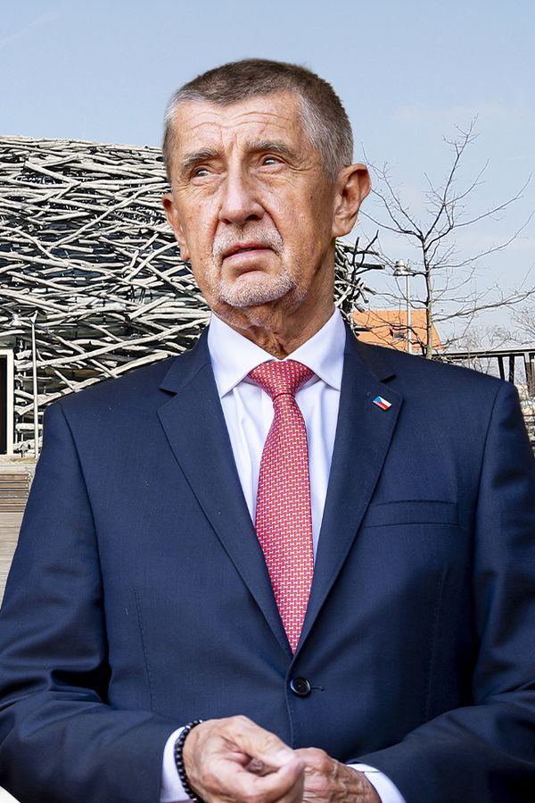 Glosa: Nagyová vinná! Na co teď myslí Babiš ohledně Čapáku? Nevíme, ale Blažek se asi bojí lapáku - fotka 1/1
