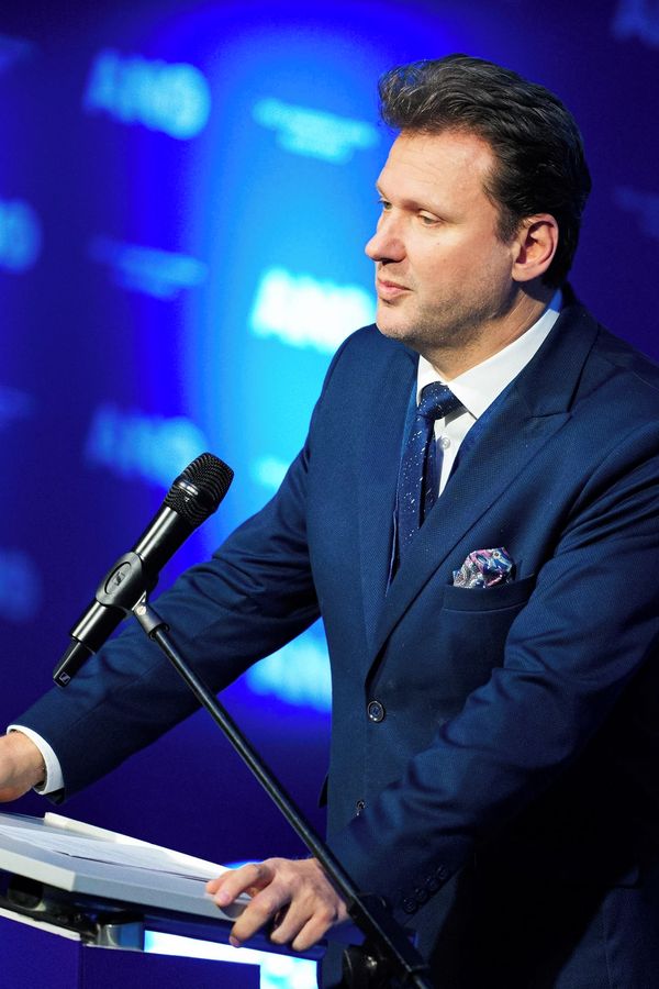Poslanec ANO jde proti svému šéfovi: Obalte si nervy v cukru a tuku, lebedí si - fotka 1/1