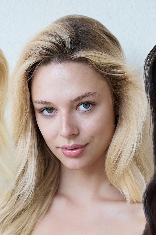 Leknete se? Takhle vypadají finalistky Miss Czech Republic, když nejsou zmalované jak chodské truhly - fotka 1/1