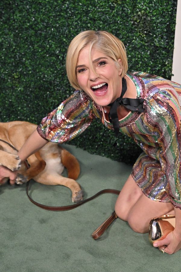 Je zpátky a chce zase točit! Selma Blair překvapila fanoušky svou kondicí, celá jen zářila. Hůlku už nepotřebuje - fotka 1/1