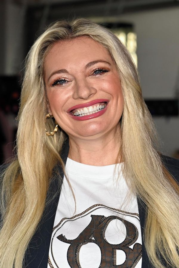 Lucie Borhyová dráždí v bikinách fanoušky od moře! Je to bohyně, píšou muži nadšeně - fotka 1/1