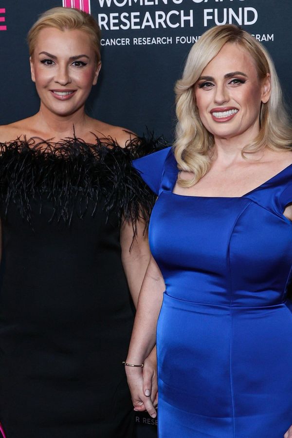 Rebel Wilson je dvojnásobnou maminkou. S manželkou ukázaly rozkošnou dcerku. Fanoušci odhalili jeden zajímavý detail  - fotka 1/1