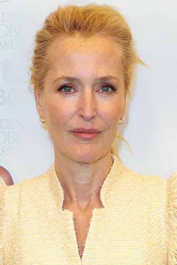 To je háro! Gillian Anderson překvapila v Cannes: Hvězda seriálu Akta X ukázala zajímavou proměnu. Fanoušci jí tleskají - fotka 1/1