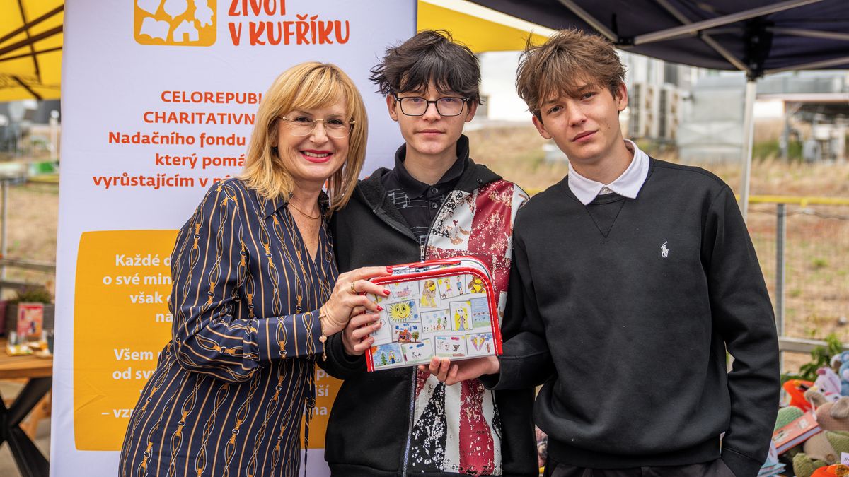 Už jsou stejně vysocí jako máma: Štěpánku Duchkovou její dvojčata přerůstají, uchvátil je svět šoubyznysu
