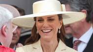 Princezna Kate byla ztělesněná dokonalost! Brokátové šaty, skvostný klobouk a náušnice ze svatby s Williamem