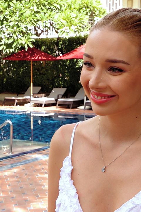 Chtěla na svatbu zhubnout 5 kilo, místo toho je přibrala: Takhle vypadala Nicole Šáchová v bikinách před retuší
