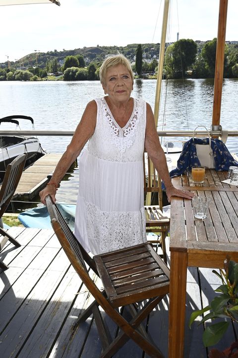 Jaroslava Obermaierová tráví léto v plavkách: Snové koupání má pár kroků od chalupy. Ráno jsem tam sama, chválí si