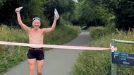 Britka jako jediná žena na světě běhá maratony nahoře bez. Nyní pokořila i ultramaraton!