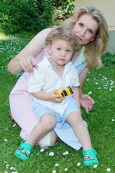 Je to andílek: Moderátorka Lenka Špillarová fotila kalendář s dvouletým synem. Není rozkošný?