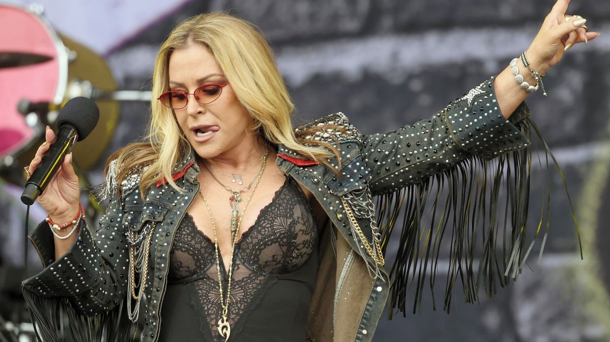 Vzpomínáte na Anastaciu? Na festivalu rozpálila publikum v sexy krajce! Neuvěříte, kolikáté narozeniny brzy oslaví