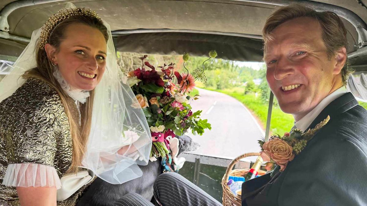 Na univerzitě chodila ‚naoko‘ s princem Williamem, aby maskovala jeho lásku s Kate. Teď se Bryony provdala za vévodu!