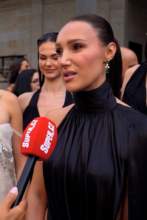 Makarenko vytáhla do Varů krásky z Miss: Soutěž o nejvíc sexy šaty vyhrála Dědková s výstřihem k pupíku