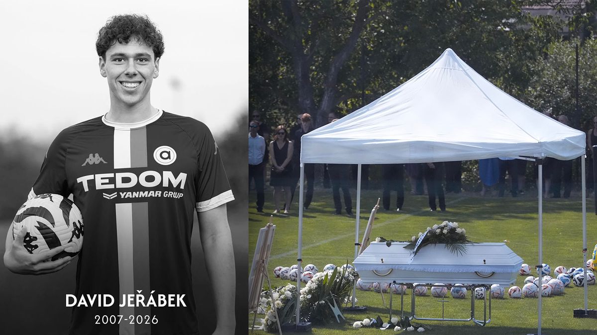 Plyšáci a moře slz: Smuteční hosté zaplnili hřiště při rozloučení s tragicky zesnulým fotbalistou Davidem Jeřábkem (†19)