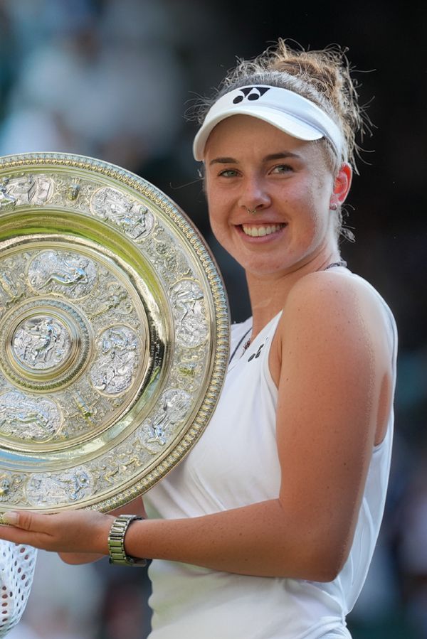 Tenisová šampionka Linda Nosková zazářila na tanečním parketu se Sinnerem! Vítězové Wimbledonu neskrývali emoce - fotka 1/1