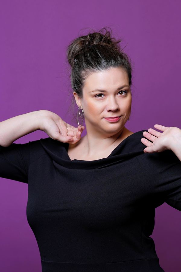 Sexy Eva Hacurová ukázala poprsí: Dřív jsem se za své tělo styděla, přiznala hvězda seriálu Děcko - fotka 1/1