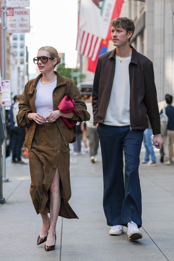 Emma Roberts je vdaná paní! Ano řekla výrazně vyššímu čahounovi. Nechyběla ani její slavná teta Julia - fotka 1/1