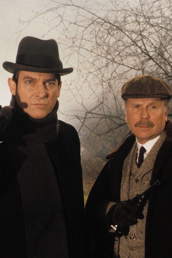 Sherlock Holmes má desítky filmových tváří. Proč se ale za tu nejlepší dodnes považuje Jeremy Brett? - fotka 1/1
