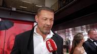 Manželka mu dala definitivně košem, naději hledá v dcerách: Petr Jákl je ve Varech sám jako kůl v plotě