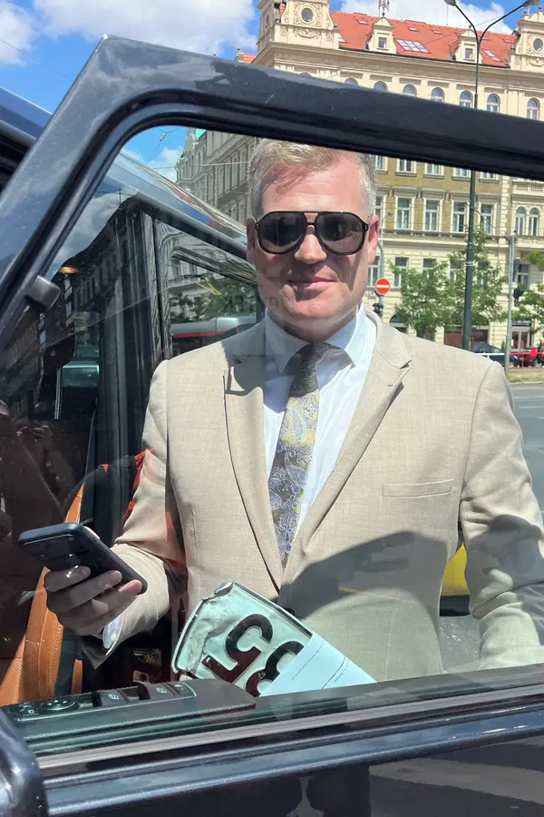 Červencová nehoda nebyla trestným činem: Filip Turek reagoval po svém. Udělal ze sebe oběť a kopl si do Pavla  - fotka 1/1