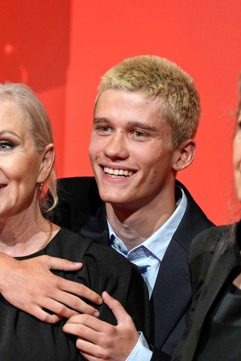Bára Basiková se ve Varech pochlubila "blonďatým Alainem Delonem": Sedmnáctiletý syn Theodor je neskutečný fešák