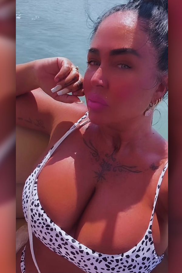Lidi, kde se ve vás bere taková hromada zloby? Marie Růžičková je v šoku a zavalena hejty. I tak ukázala bujné poprsí - fotka 1/1