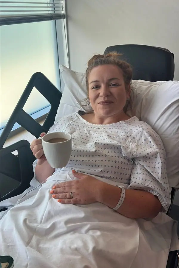 „Plánovala jsem vlastní pohřeb a loučila se se synem.“ Britka měla žít jen pár let, rakovina byla ve čtvrtém stadiu - fotka 1/1