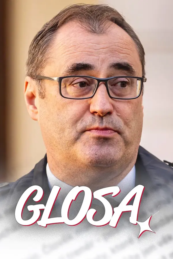 Glosa: Šťastný je nešťastný. Naštěstí pořád máme ty schody, Borisi! - fotka 1/1