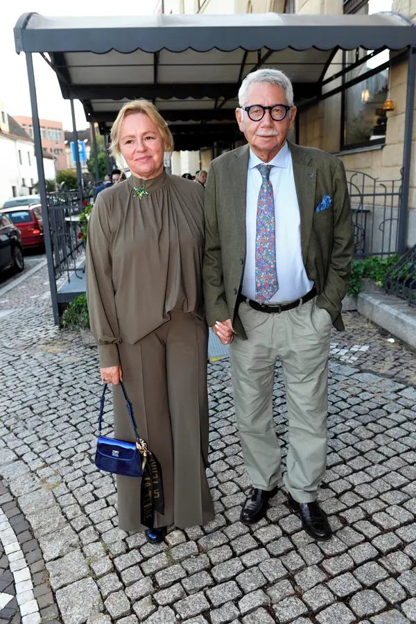 Hejty místo úsměvu: O 14 let staršího partnera herečka Jitka Sedláčková sekýruje. Bez něj by byla nula! - fotka 1/1