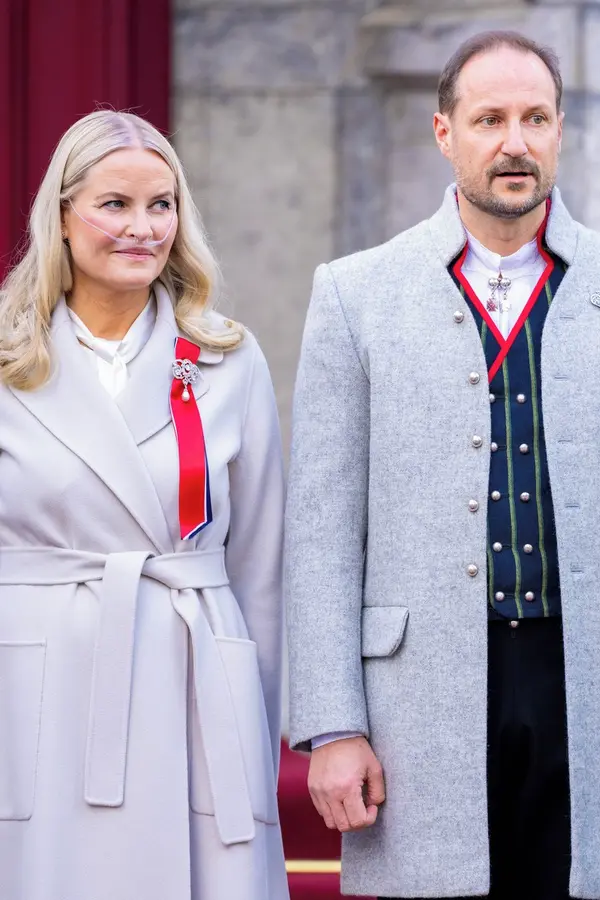 Zdědil korunu i rodinné skandály: Nový norský král nastupuje po smrti otce v nejhorší možnou chvíli - fotka 1/1