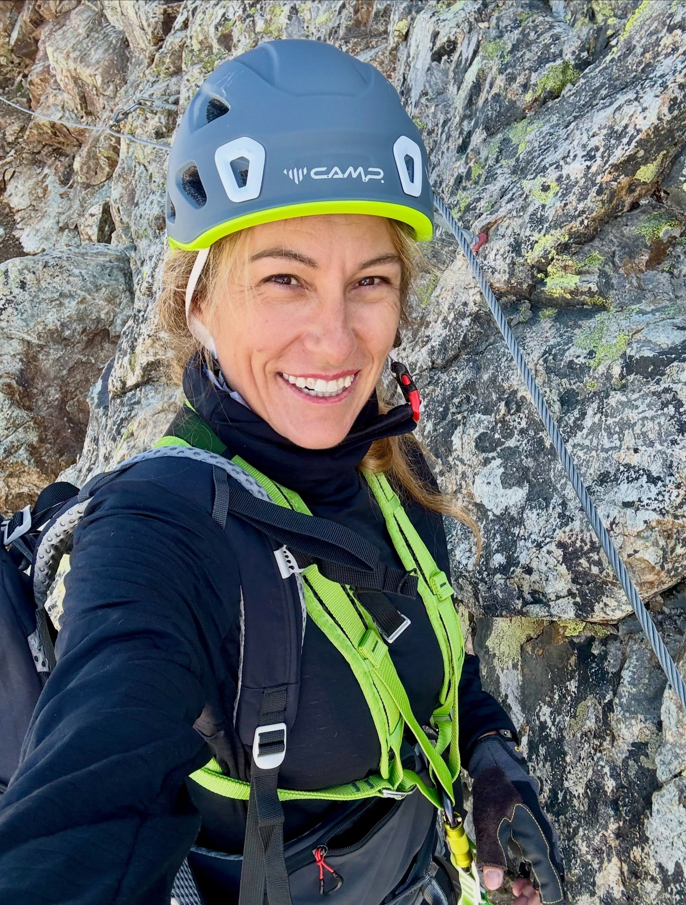 Eva Decroix po provalení románku s poslancem frnkla na hory do Švýcarska: Tajemný  vzkaz i posměch hejtrů - Super.cz