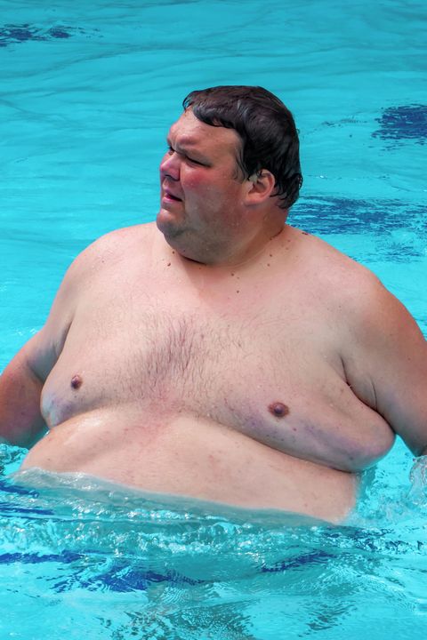 Morbidně obézní kamioňák Andrej váží neskutečných 245 kilo. Takhle vypadá svlečený, manželka pláče