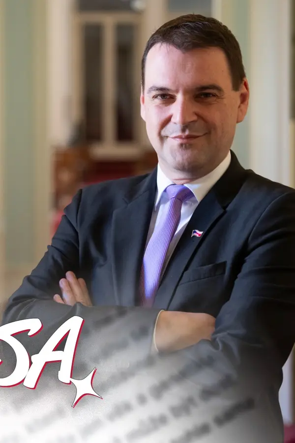 Glosa: Tohle nemůže dopadnout dobře. Macinkova partička je na tom zoufaleji, než jsme si mysleli - fotka 1/1