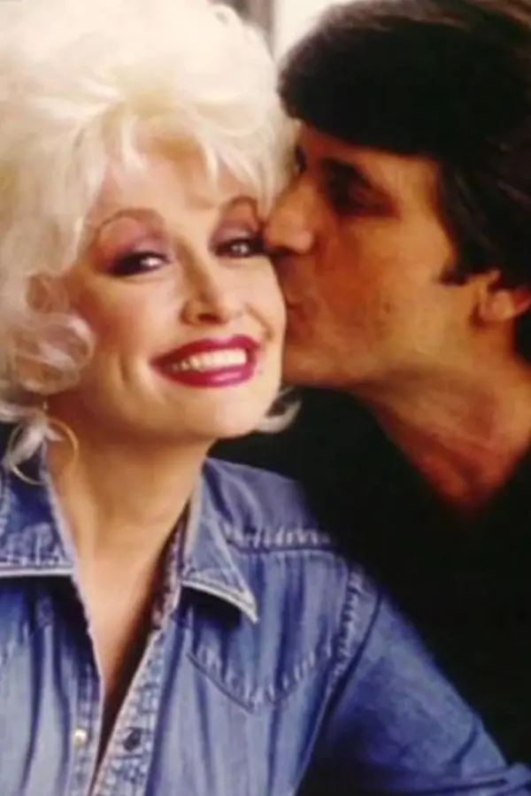 Bez něj se musela znovu učit žít: Dolly Parton (†80) následovala milovaného manžela. Jejich láska trvala 60 let - fotka 1/1